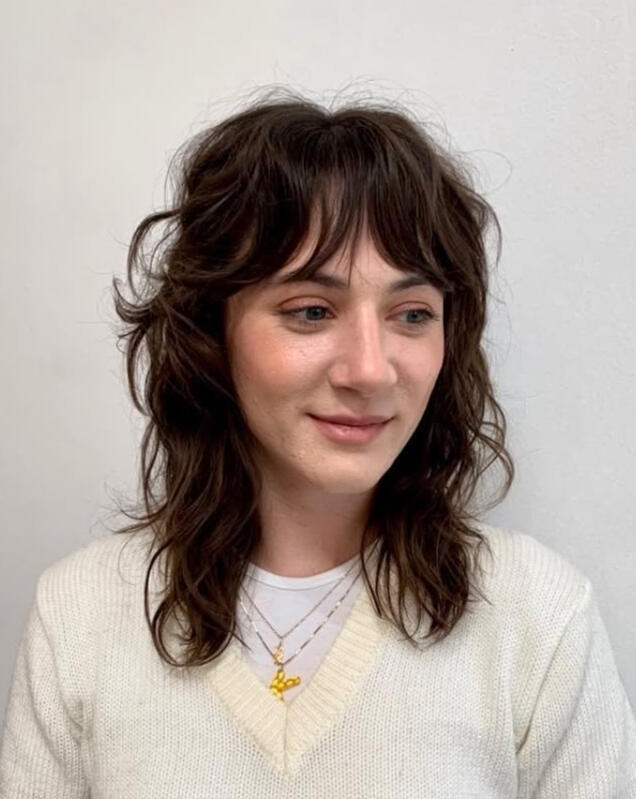 Razored shag cut with face framing bits